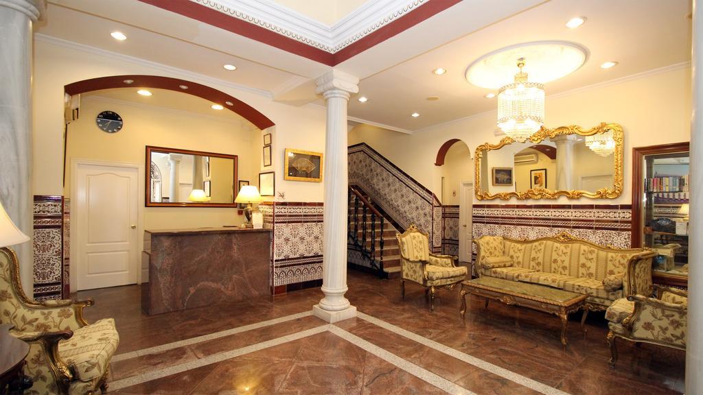 Hotel Maestranza Séville Extérieur photo